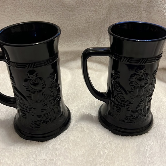 VINTAGE TIARA BLACK AMETHYST GLASS Beer Stein - Set of 2 - Picture 4 of 6